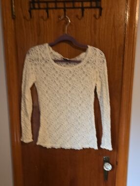 Apt. 9 Cream Lace Long-Sleeve Scoop Neck Top